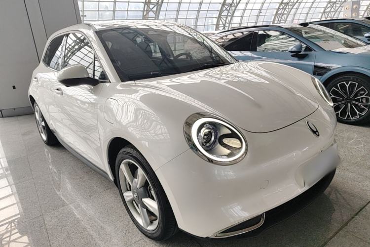 Used ORA Good Cat 2021 400km Standard Range Venus Edition Lithium-Ion Battery Front Right 45 Deg