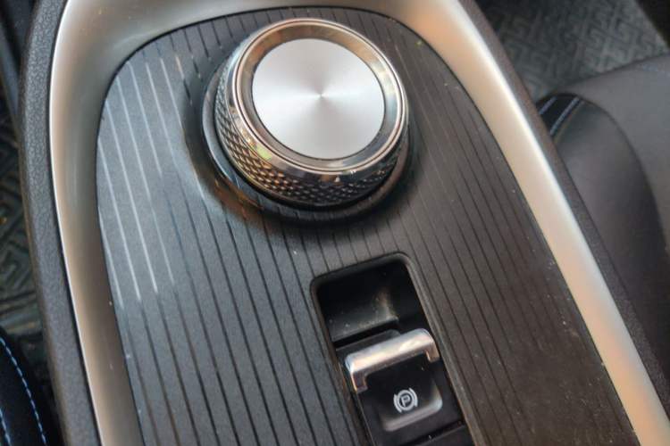 Used ORA Good Cat 2021 500km Long-Range Poseidon Edition Lithium-Ion Battery Gear Lever