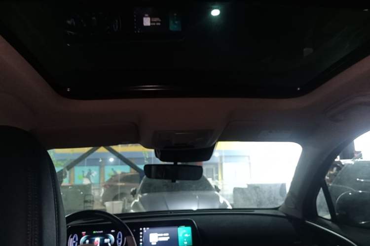 Used ORA Good Cat 2021 400km Standard Range Venus Edition Lithium Iron Phosphate Headliner