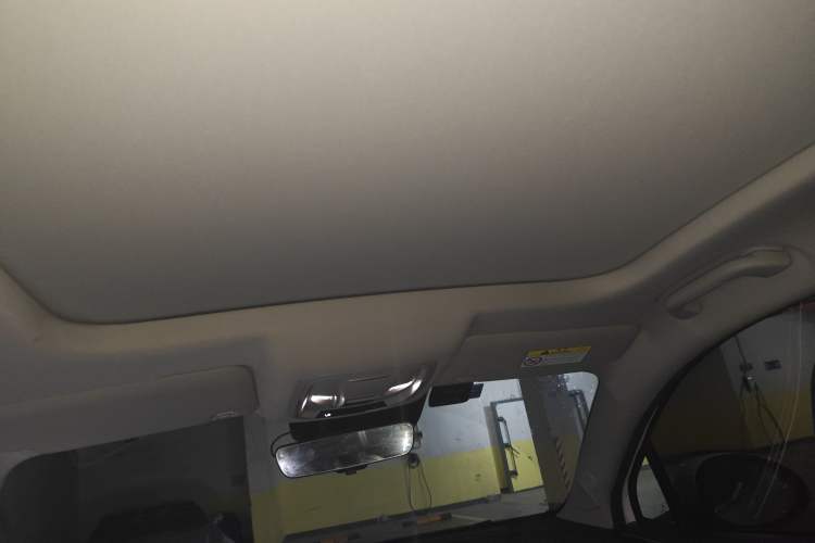 Used ORA Good Cat 2021 400km Standard Range Venus Edition Lithium Iron Phosphate Headliner