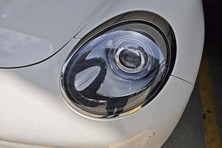 Used ORA Good Cat 2021 400km Standard Range Athena Edition Lithium Iron Phosphate Left Front Headlight