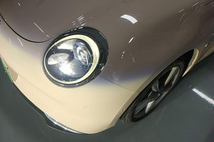 Used ORA Good Cat 2021 400km Standard Range Athena Edition Lithium Iron Phosphate Left Front Headlight