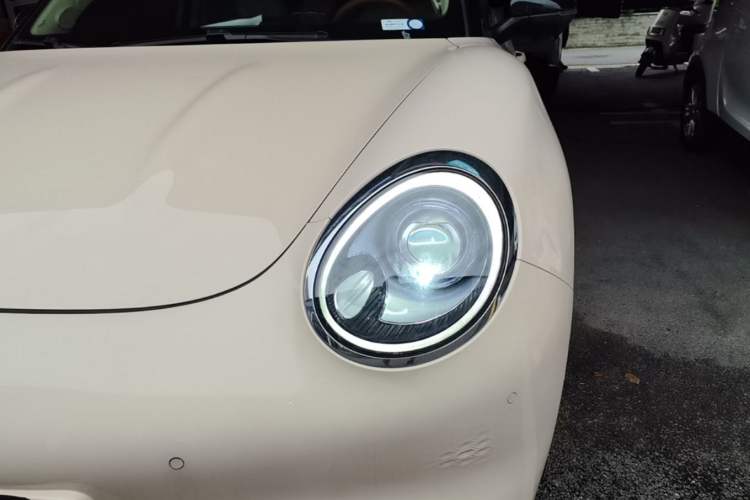 Used ORA Good Cat 2021 400km Standard Range Athena Edition Lithium Iron Phosphate Left Front Headlight