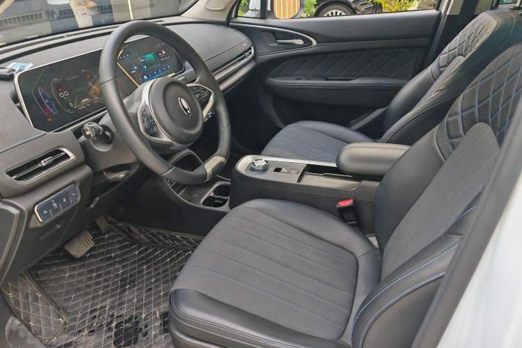 Used ORA Good Cat 2021 400km Standard Range Venus Edition Lithium-Ion Battery Left Front Seat