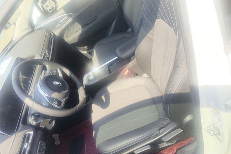 Used ORA Good Cat 2021 400km Standard Range Venus Edition Lithium Iron Phosphate Left Front Seat