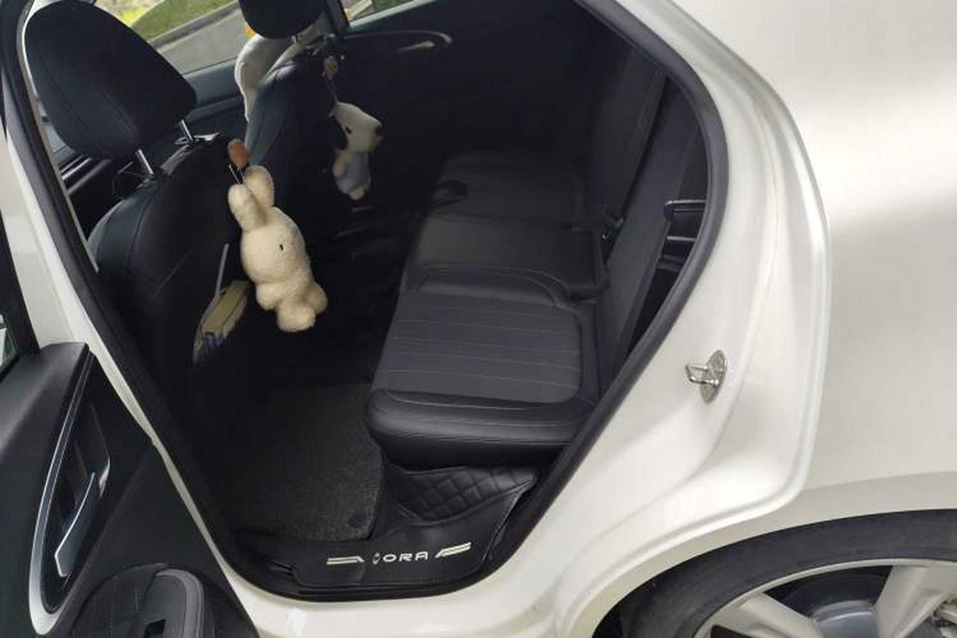 Used ORA Good Cat 2021 400km Standard Range Venus Edition Lithium Iron Phosphate Left Rear Seat