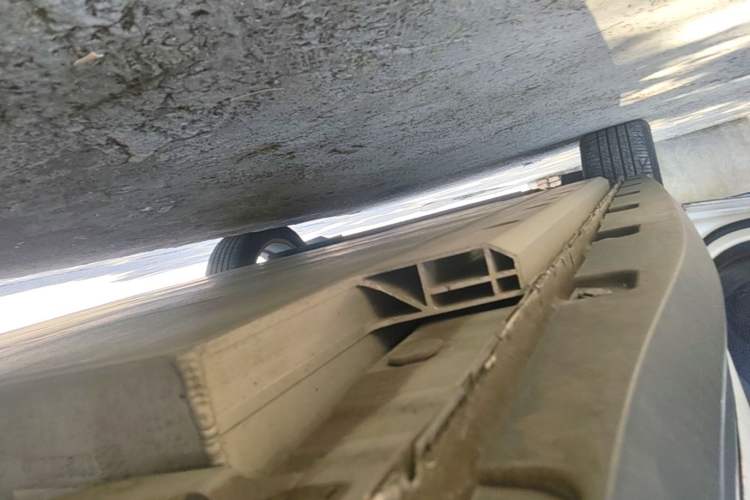 Used ORA Good Cat 2021 500km Long-Range Poseidon Edition Lithium-Ion Battery Left Side Sill