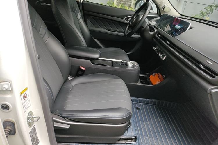 Used ORA Good Cat 2021 500km Long-Range Poseidon Edition Lithium-Ion Battery Right Front Seat