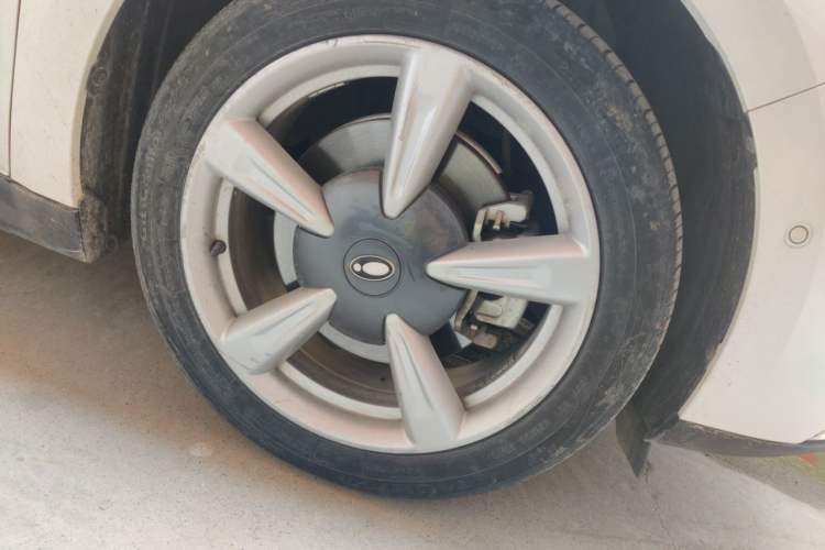 Used ORA Good Cat 2021 500km Long-Range Poseidon Edition Lithium-Ion Battery Right Front Wheel Hub