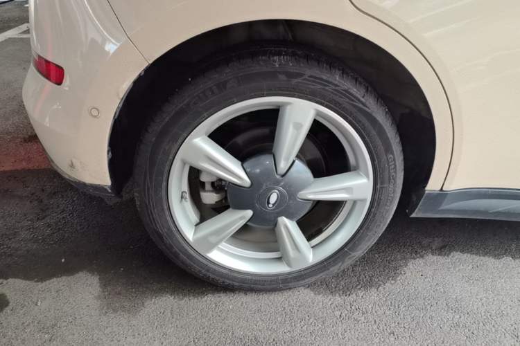 Used ORA Good Cat 2021 400km Standard Range Athena Edition Lithium Iron Phosphate Right Rear Wheel Hub