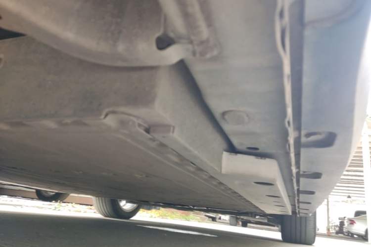 Used ORA Good Cat 2021 400km Standard Range Venus Edition Lithium Iron Phosphate Right Side Sill