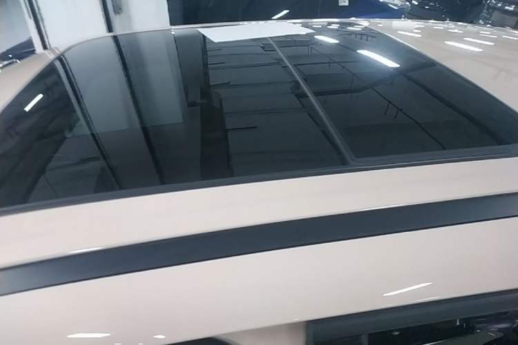 Used ORA Good Cat 2021 400km Standard Range Athena Edition Lithium Iron Phosphate Roof