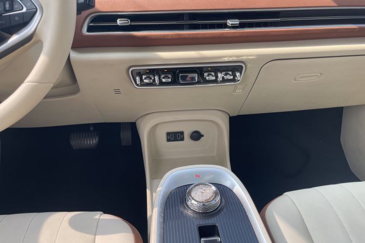 Used ORA Good Cat 2021 400km Standard Range Athena Edition Lithium-Ion Battery Gear Lever