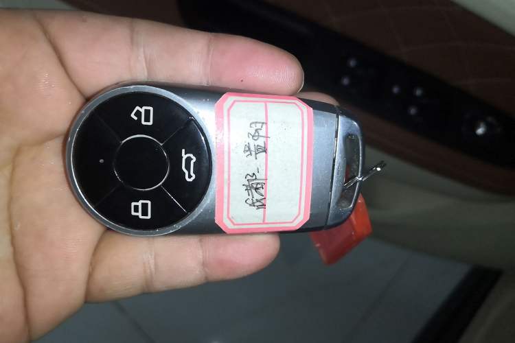 Used ORA Good Cat 2021 500km Long-Range Poseidon Edition Lithium-Ion Battery Interior 1