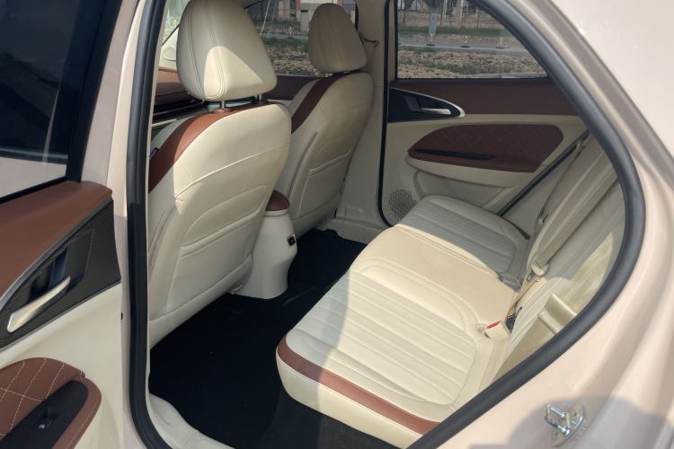 Used ORA Good Cat 2021 400km Standard Range Athena Edition Lithium-Ion Battery Interior 2