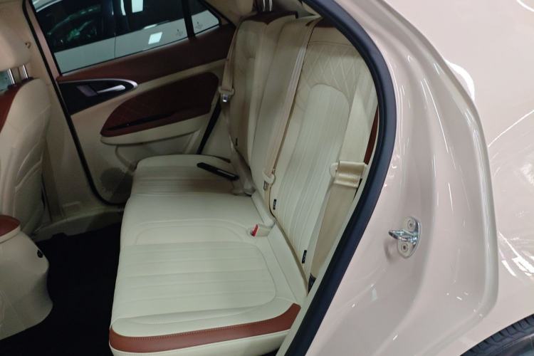 Used ORA Good Cat 2021 400km Standard Range Venus Edition Lithium Iron Phosphate Interior 4