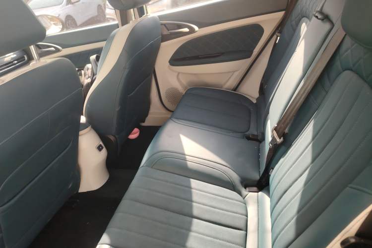 Used ORA Good Cat 2021 500km Long-Range Poseidon Edition Lithium-Ion Battery Interior 4
