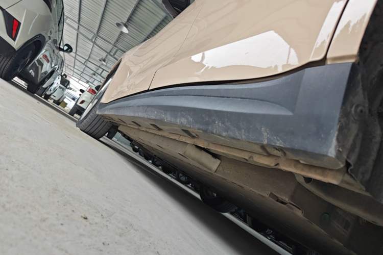 Used ORA Good Cat 2021 400km Standard Range Athena Edition Lithium Iron Phosphate Left Side Sill