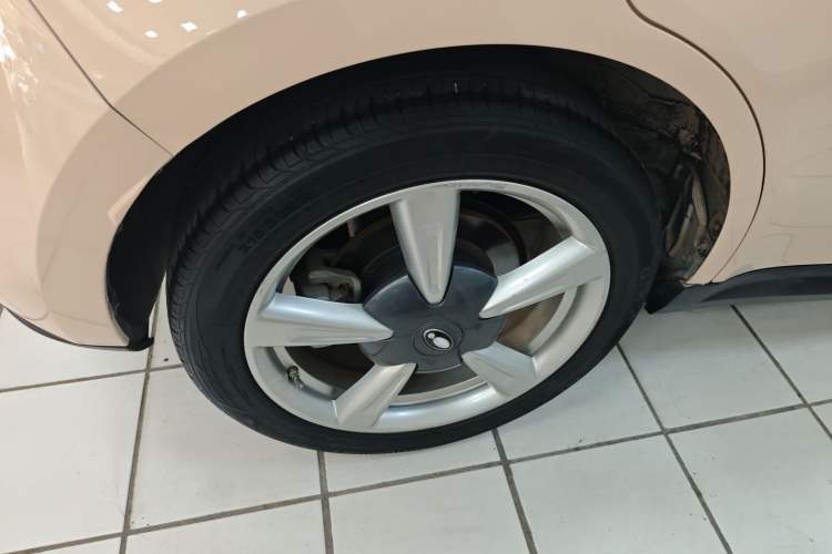 Used ORA Good Cat 2021 400km Standard Range Athena Edition Lithium Iron Phosphate Right Rear Wheel Hub