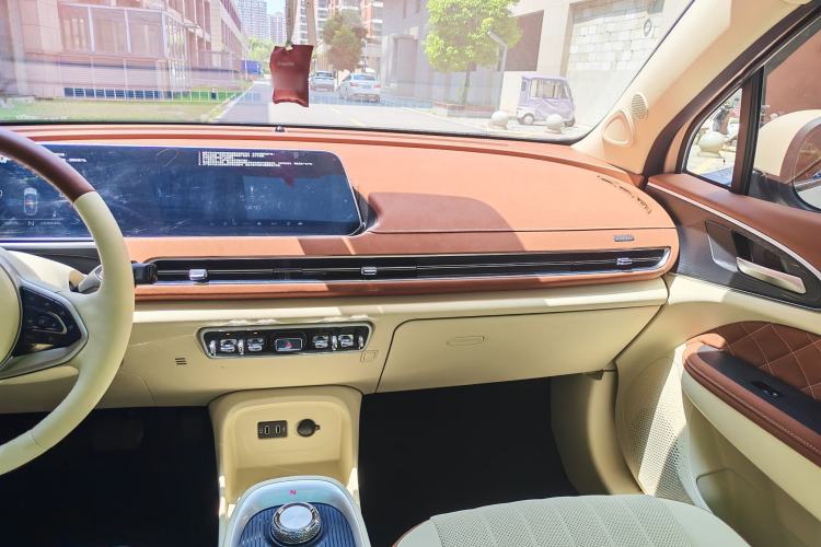 Used ORA Good Cat 2022 400km Standard Range Premium Version Lithium Iron Phosphate Audio And AC Panel