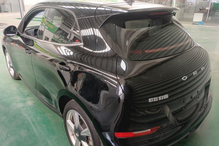 Used ORA Good Cat 2022 400km Standard Range Luxury Version Lithium Iron Phosphate Exterior 4