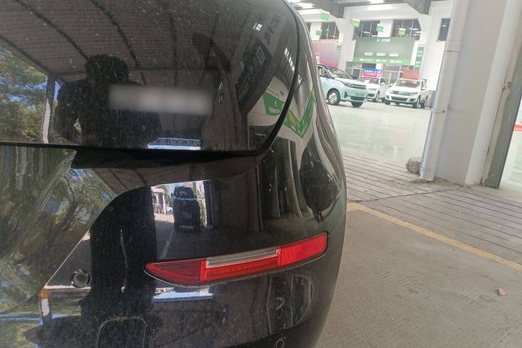 Used ORA Good Cat 2022 400km Standard Range Luxury Version Lithium Iron Phosphate Exterior 6