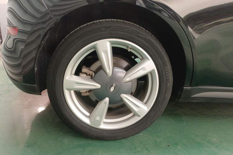 Used ORA Good Cat 2022 400km Standard Range Luxury Version Lithium Iron Phosphate Exterior 8