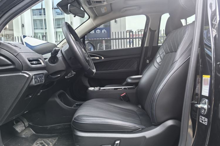 Used ORA Good Cat 2022 400km Standard Range Premium Version Lithium Iron Phosphate Interior 2