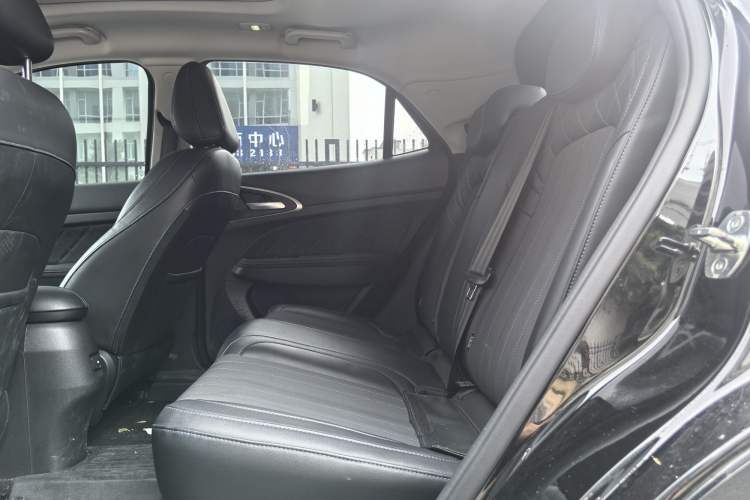 Used ORA Good Cat 2022 400km Standard Range Premium Version Lithium Iron Phosphate Interior 3