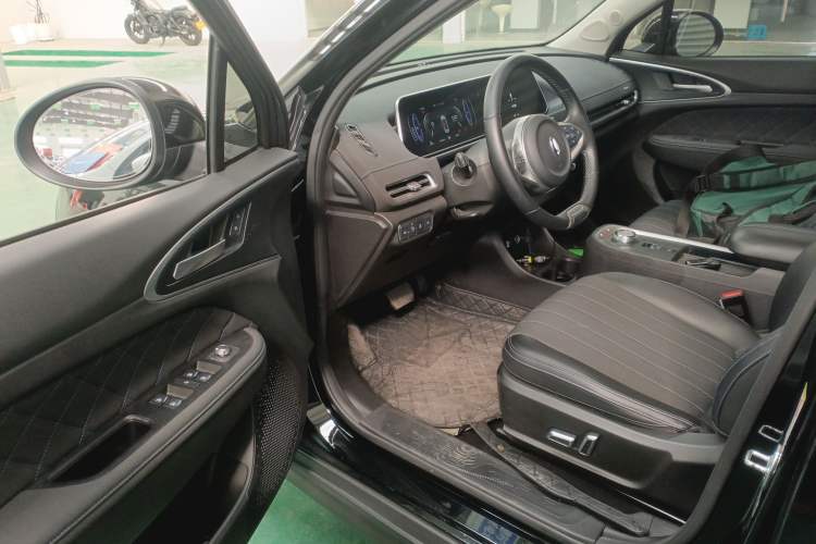 Used ORA Good Cat 2022 400km Standard Range Luxury Version Lithium Iron Phosphate Interior 3