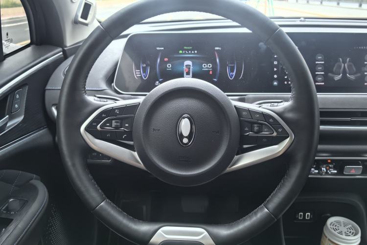 Used ORA Good Cat 2022 400km Standard Range Premium Version Lithium Iron Phosphate Steering Wheel
