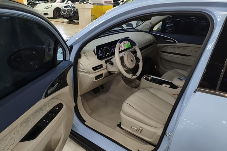 Used ORA Good Cat 2022 400km Standard Range Premium Version Lithium-Ion Battery Driver Seat
