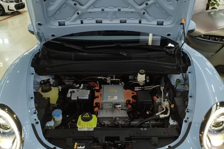 Used ORA Good Cat 2022 400km Standard Range Premium Version Lithium-Ion Battery Engine Bay