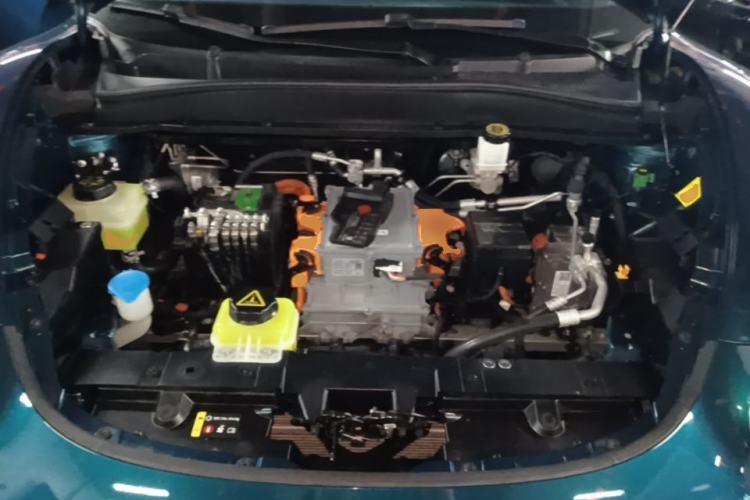 Used ORA Good Cat 2022 400km Standard Range Luxury Version Lithium Iron Phosphate Engine Bay