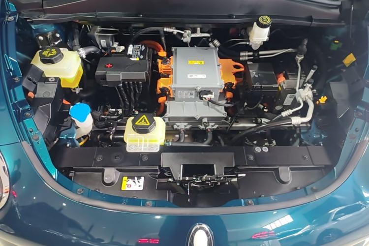 Used ORA Good Cat 2022 400km Standard Range Premium Version Lithium-Ion Battery Engine Bay