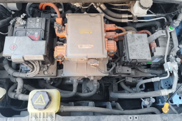 Used ORA Good Cat 2022 400km Standard Range Luxury Version Lithium Iron Phosphate Engine Bay