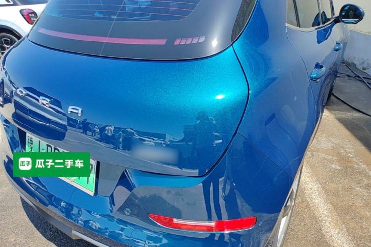 Used ORA Good Cat 2022 Morandi Edition 400km Standard Range Luxury Version Lithium-Ion Battery Exterior 3