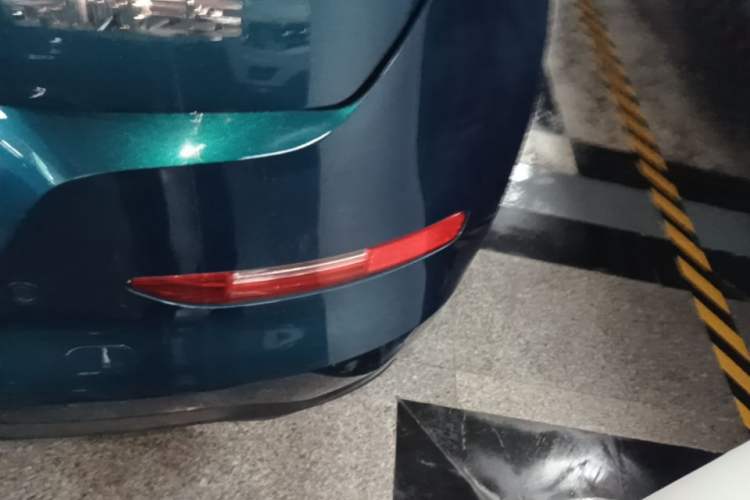 Used ORA Good Cat 2022 400km Standard Range Luxury Version Lithium Iron Phosphate Exterior 3