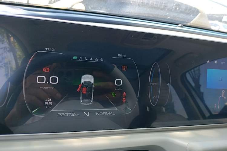 Used ORA Good Cat 2022 Morandi Edition 400km Standard Range Premium Version Lithium-Ion Battery Instrument Cluster