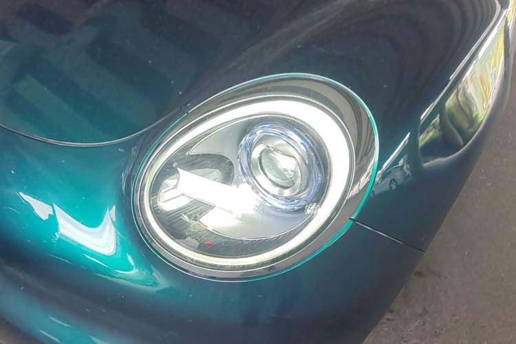Used ORA Good Cat 2022 400km Standard Range Luxury Version Lithium Iron Phosphate Left Front Headlight