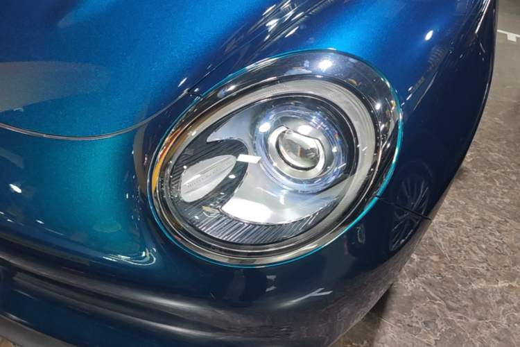 Used ORA Good Cat 2022 400km Standard Range Premium Version Lithium Iron Phosphate Left Front Headlight