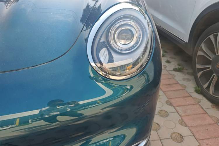 Used ORA Good Cat 2022 400km Standard Range Premium Version Lithium-Ion Battery Left Front Headlight