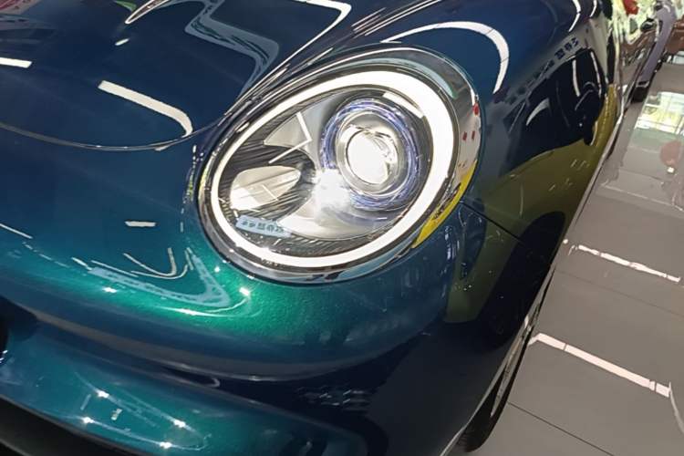 Used ORA Good Cat 2022 400km Standard Range Premium Version Lithium Iron Phosphate Left Front Headlight