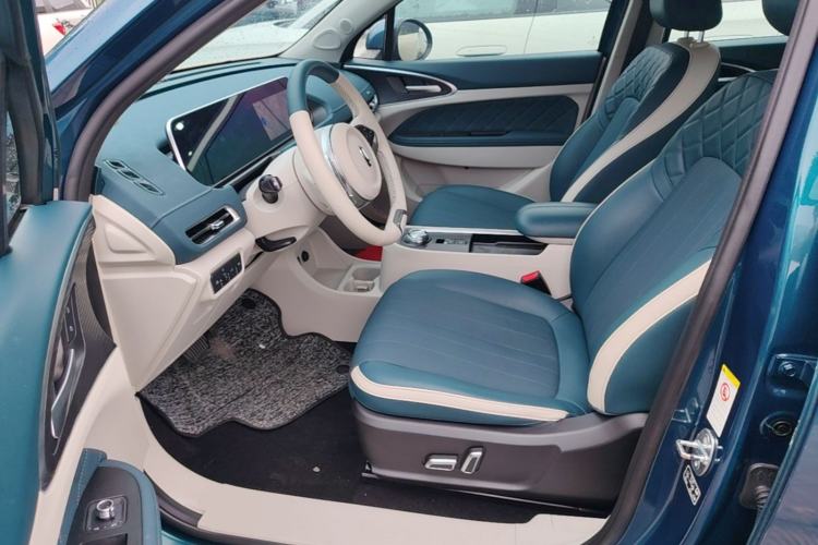 Used ORA Good Cat 2022 Morandi Edition 400km Standard Range Two-Week Young Enjoyment Version Lithium Iron Phosphate Left Front Seat