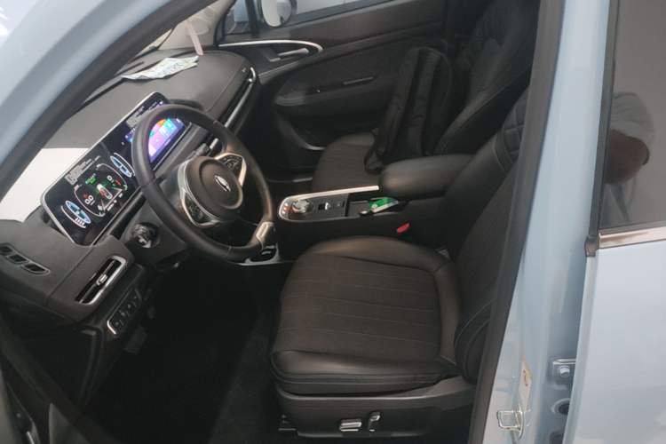 Used ORA Good Cat 2022 400km Standard Range Premium Version Lithium Iron Phosphate Left Front Seat