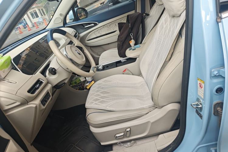 Used ORA Good Cat 2022 Morandi Edition 400km Standard Range Premium Version Lithium-Ion Battery Left Front Seat