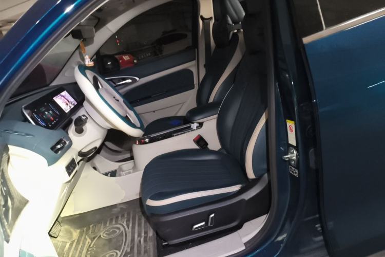 Used ORA Good Cat 2022 400km Standard Range Luxury Version Ternary Lithium Left Front Seat
