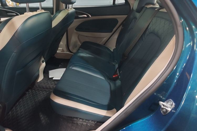Used ORA Good Cat 2022 400km Standard Range Premium Version Lithium Iron Phosphate Left Rear Seat