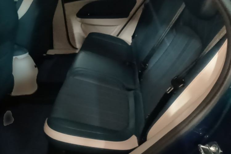 Used ORA Good Cat 2022 400km Standard Range Luxury Version Lithium Iron Phosphate Left Rear Seat