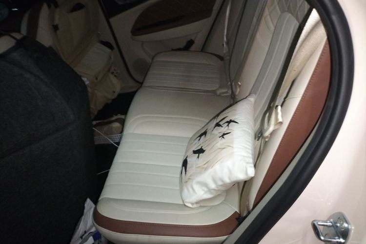 Used ORA Good Cat 2022 Morandi Edition 400km Standard Range Two-Week Young Enjoyment Version Lithium Iron Phosphate Left Rear Seat